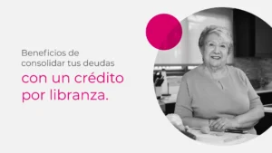 Pensionado colombiano organizando sus finanzas tras consolidar deudas con Avista